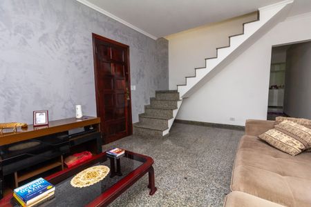 Casa para alugar com 250m², 5 quartos e 2 vagasSala