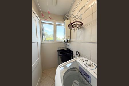 Apartamento à venda com 76m², 2 quartos e 1 vaga Apartamento à venda com 76m², 2 quartos e 1 vagaLavanderia