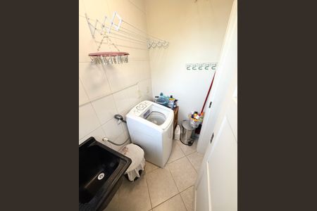 Apartamento à venda com 76m², 2 quartos e 1 vaga Apartamento à venda com 76m², 2 quartos e 1 vagaLavanderia