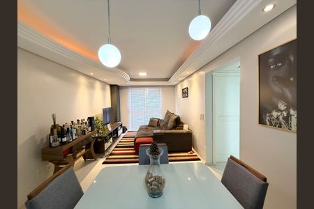 Apartamento à venda com 76m², 2 quartos e 1 vaga Apartamento à venda com 76m², 2 quartos e 1 vagaSala