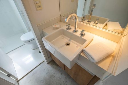 Apartamento para alugar com 50m², 2 quartos e 1 vaga Apartamento para alugar com 50m², 2 quartos e 1 vagaBanheiro