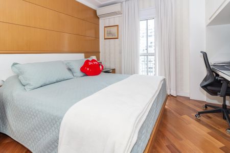 Apartamento à venda com 171m², 4 quartos e 3 vagasSuíte 1