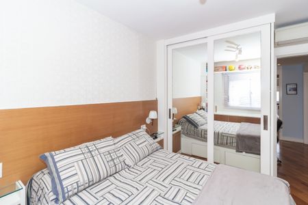 Apartamento à venda com 171m², 4 quartos e 3 vagasQuarto 4