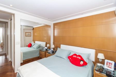 Apartamento à venda com 171m², 4 quartos e 3 vagasSuíte 1