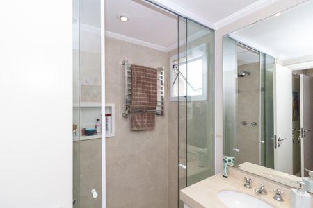 Apartamento à venda com 171m², 4 quartos e 3 vagasBanheiro da Suíte 1