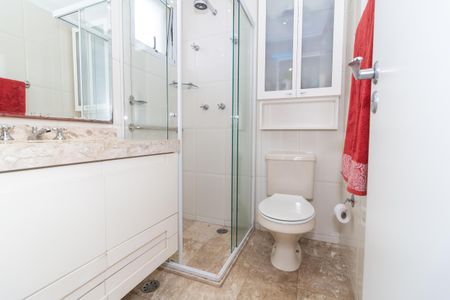 Apartamento à venda com 171m², 4 quartos e 3 vagasBanheiro da Suíte 2