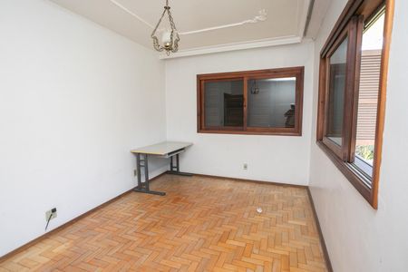 Casa à venda com 700m², 5 quartos e 2 vagasQuarto 3