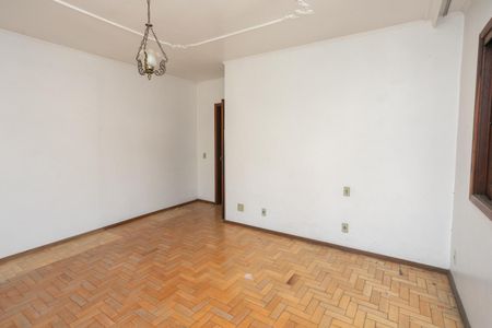 Casa à venda com 700m², 5 quartos e 2 vagasQuarto 4