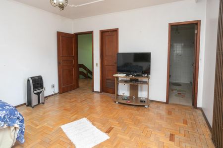 Casa à venda com 700m², 5 quartos e 2 vagasSuite