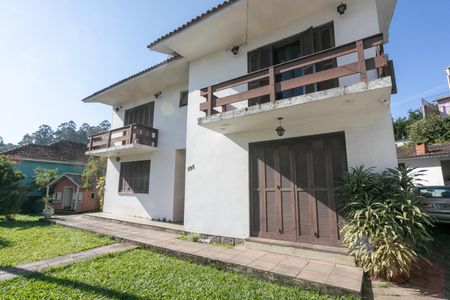 Casa à venda com 700m², 5 quartos e 2 vagasFachada da casa