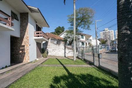 Casa à venda com 700m², 5 quartos e 2 vagasFachada da casa