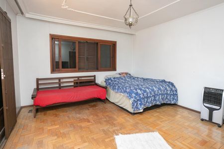 Casa à venda com 700m², 5 quartos e 2 vagasSuite