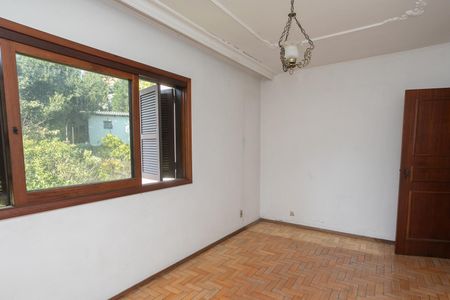 Casa à venda com 700m², 5 quartos e 2 vagasQuarto 3