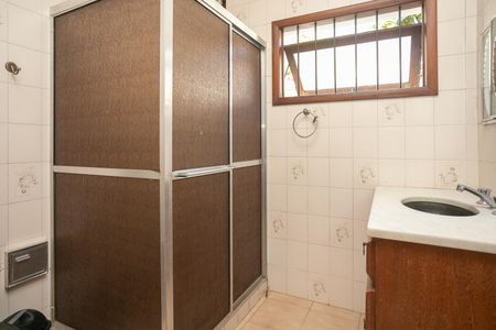Casa à venda com 700m², 5 quartos e 2 vagasBanheiro 1