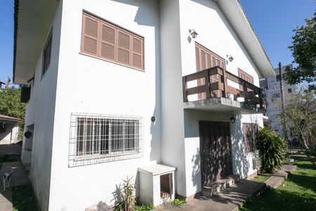 Casa à venda com 700m², 5 quartos e 2 vagasFachada da casa