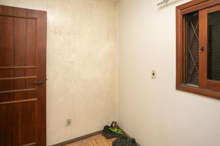 Casa à venda com 700m², 5 quartos e 2 vagasQuarto auxiliar