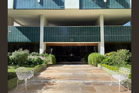 Apartamento à venda com 120m², 4 quartos e 1 vagaFachada