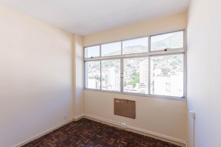 Apartamento à venda com 120m², 4 quartos e 1 vagaQuarto 1