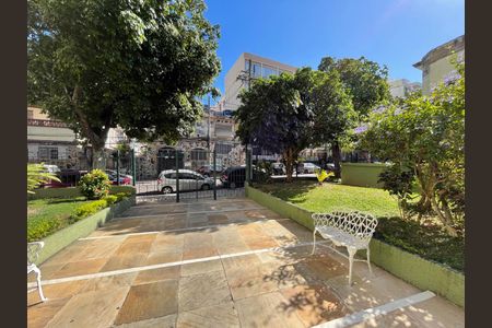 Apartamento à venda com 120m², 4 quartos e 1 vagaFachada