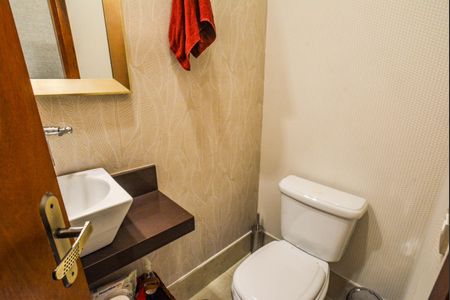 Casa de condomínio à venda com 138m², 3 quartos e 2 vagas Casa de condomínio à venda com 138m², 3 quartos e 2 vagasLavabo