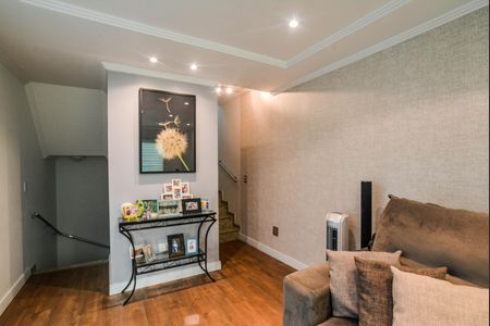 Casa de condomínio à venda com 138m², 3 quartos e 2 vagas Casa de condomínio à venda com 138m², 3 quartos e 2 vagasSala