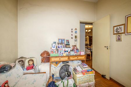 Apartamento à venda com 117m², 4 quartos e 1 vagaQuarto 2