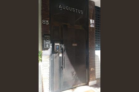 Apartamento à venda com 42m², 1 quarto e sem vaga Apartamento à venda com 42m², 1 quarto e sem vagaFachada