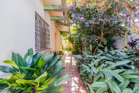 Casa à venda com 350m², 3 quartos e 5 vagasQuintal