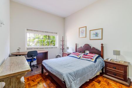 Casa à venda com 350m², 3 quartos e 5 vagasSuíte 2