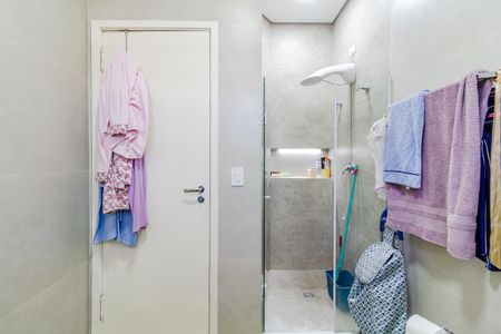 Casa à venda com 350m², 3 quartos e 5 vagasBanheiro da Suíte 3