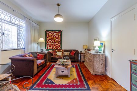 Casa à venda com 350m², 3 quartos e 5 vagasSala