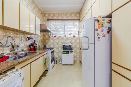 Casa à venda com 350m², 3 quartos e 5 vagasCozinha