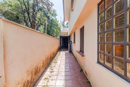 Casa à venda com 350m², 3 quartos e 5 vagasQuintal