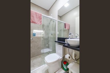 Casa à venda com 350m², 3 quartos e 5 vagasBanheiro da Suíte 1