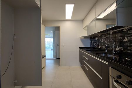 Apartamento à venda com 112m², 3 quartos e 2 vagasCozinha 