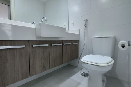 Apartamento à venda com 112m², 3 quartos e 2 vagasBanheiro da Suíte 1