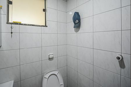 Casa à venda com 235m², 3 quartos e 5 vagasBanheiro de serviço