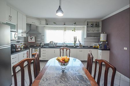 Casa à venda com 235m², 3 quartos e 5 vagasCozinha