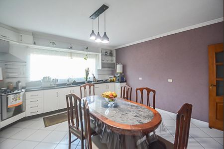 Casa à venda com 235m², 3 quartos e 5 vagasCozinha