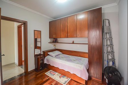 Casa à venda com 235m², 3 quartos e 5 vagasSuíte 2