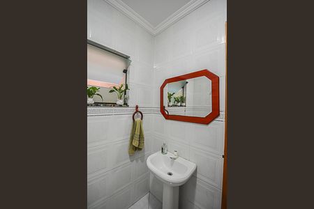 Casa à venda com 235m², 3 quartos e 5 vagasLavabo da Sala