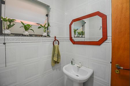 Casa à venda com 235m², 3 quartos e 5 vagasLavabo da Sala