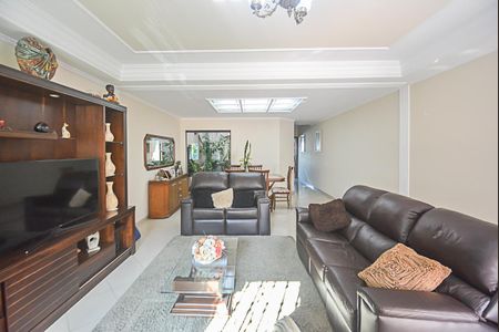 Casa à venda com 235m², 3 quartos e 5 vagasSala