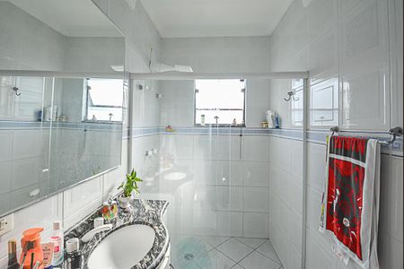 Casa à venda com 235m², 3 quartos e 5 vagasBanheiro da Suíte 3