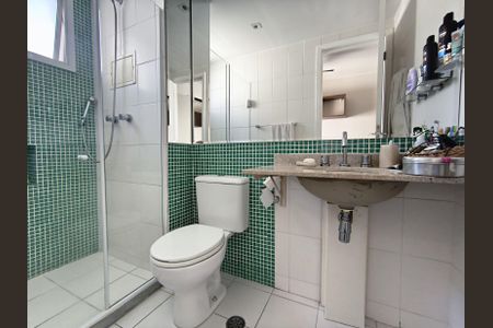 Apartamento à venda com 146m², 3 quartos e 2 vagasBanheiro da Suíte 1