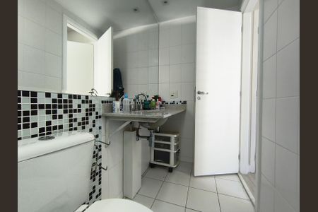Apartamento à venda com 146m², 3 quartos e 2 vagasBanheiro da Suíte 3