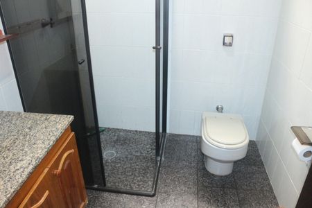 Casa à venda com 124m², 2 quartos e 2 vagasBanheiro 1
