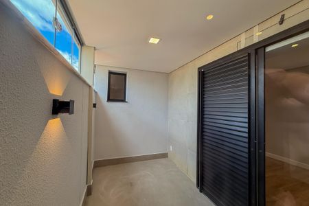 Varanda de apartamento à venda com 2 quartos, 97m² em Santa Efigênia, Belo Horizonte
