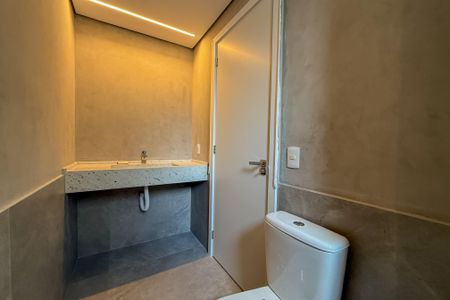 Apartamento à venda com 97m², 2 quartos e 2 vagasBanheiro da Suíte 1