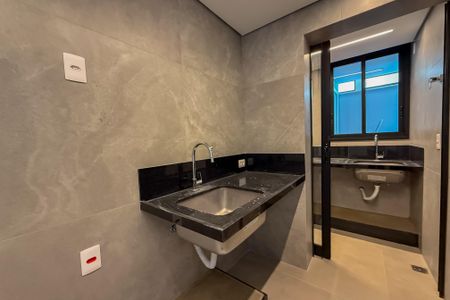 Apartamento à venda com 97m², 2 quartos e 2 vagasCozinha